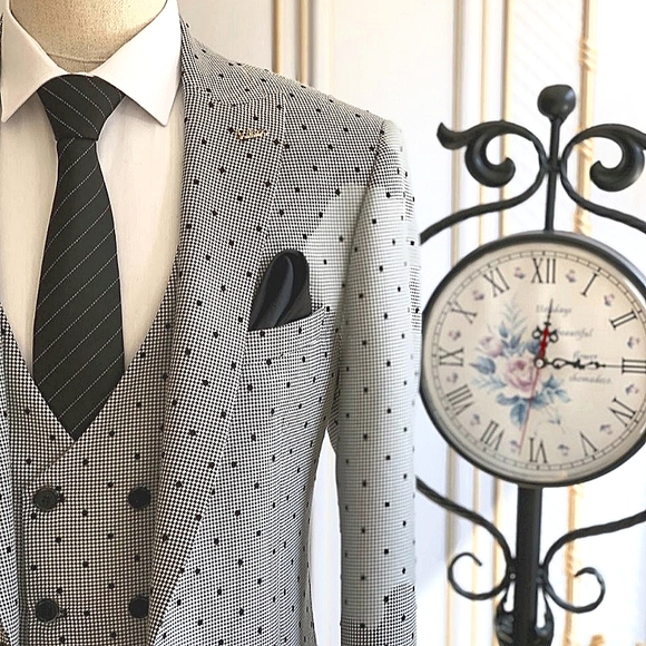 NWT Black and White 3 Piece Men's Slim Fit Suit 🔥 - Picture 3 of 3